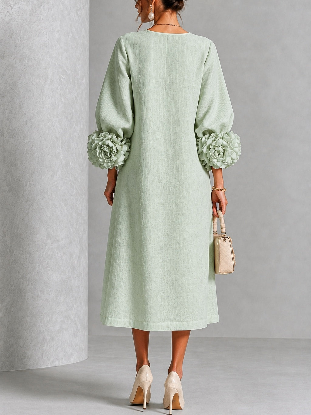 Carla | Vestido Midi con Botones de Flor y Mangas Abullonadas