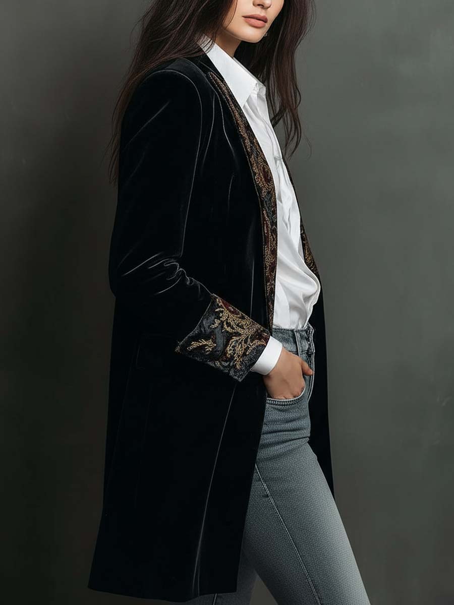 Leontina | Blazer Entallado con Estampado Barroco Negro