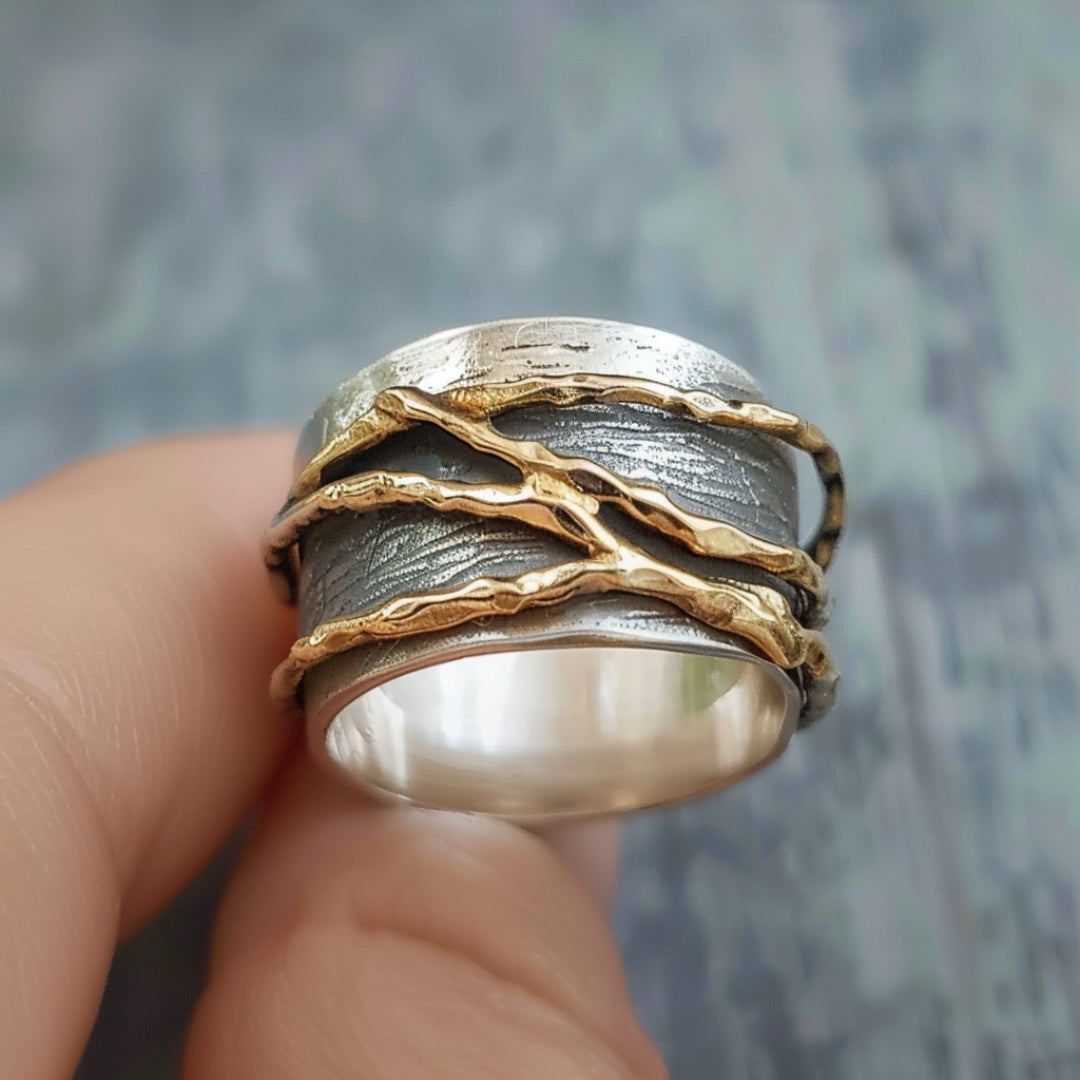 Anillo de hilo de plata y oro