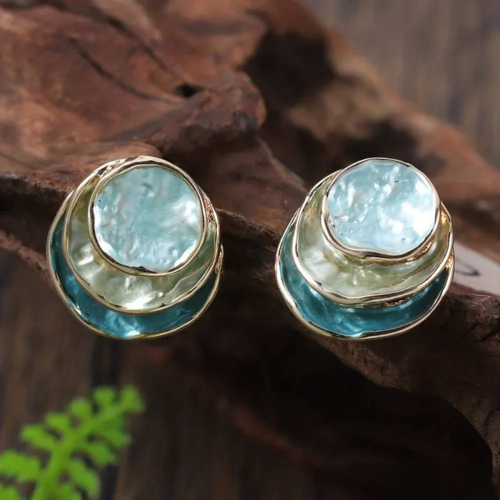 Pendientes vintage con acabado pintado a mano