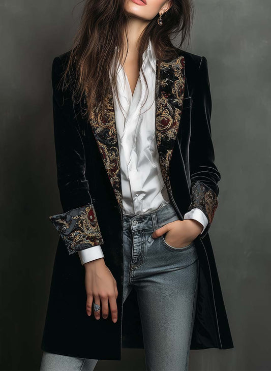 Leontina | Blazer Entallado con Estampado Barroco Negro