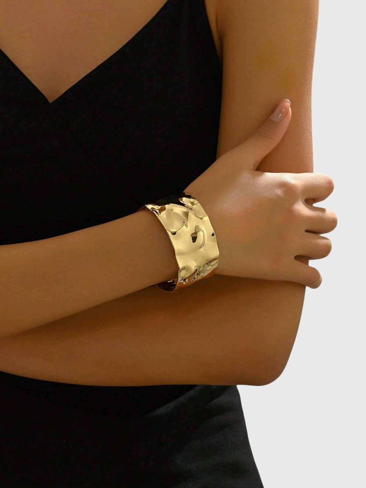 Audrey | Pulsera Martillada