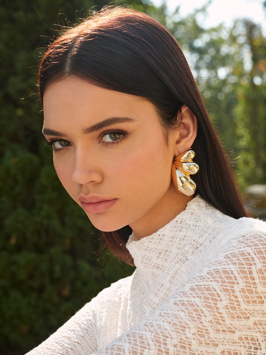 Demi | Pendientes de Perno en Forma de Ala de Mariposa