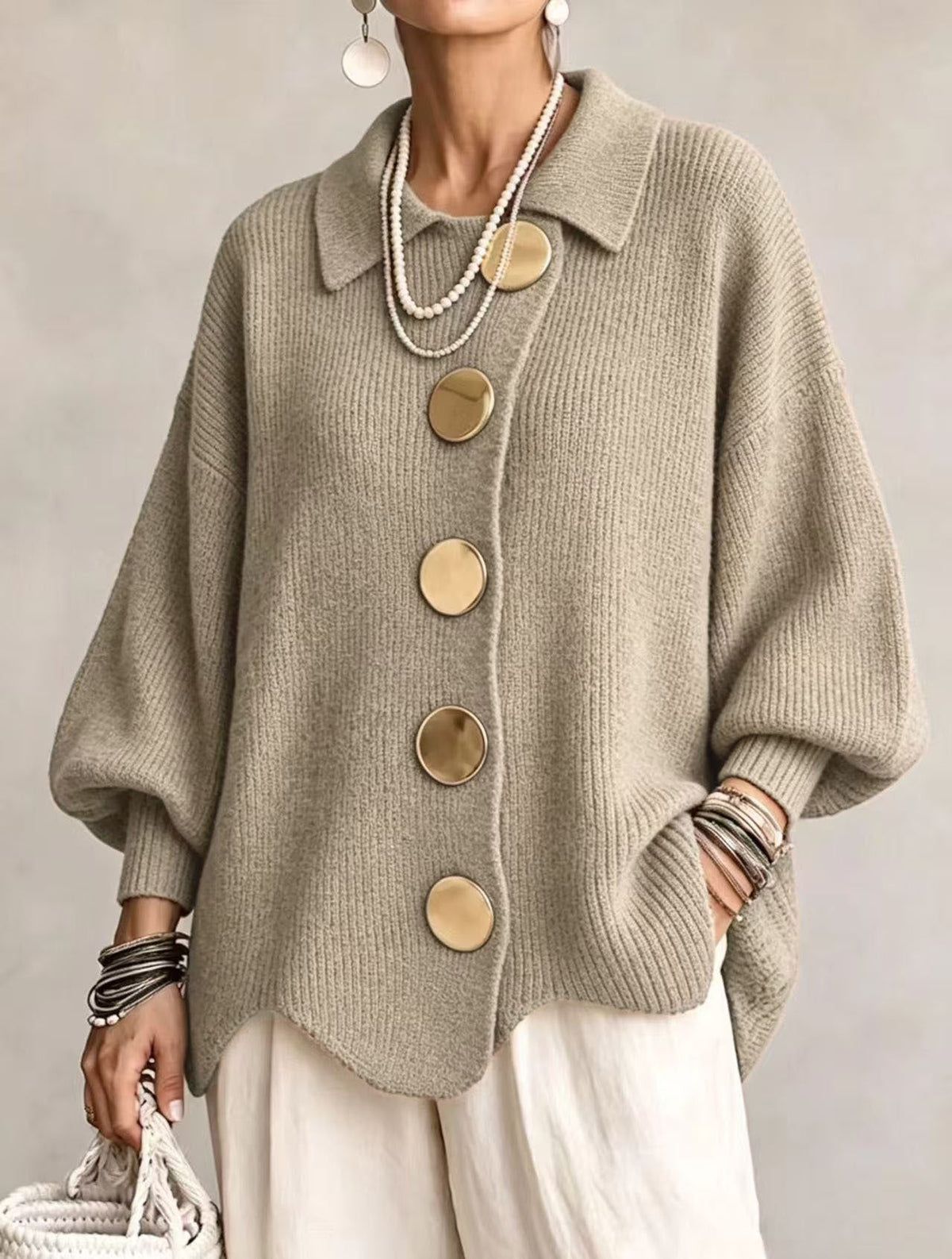 Victoria | Cárdigan oversize con Botones Dorados