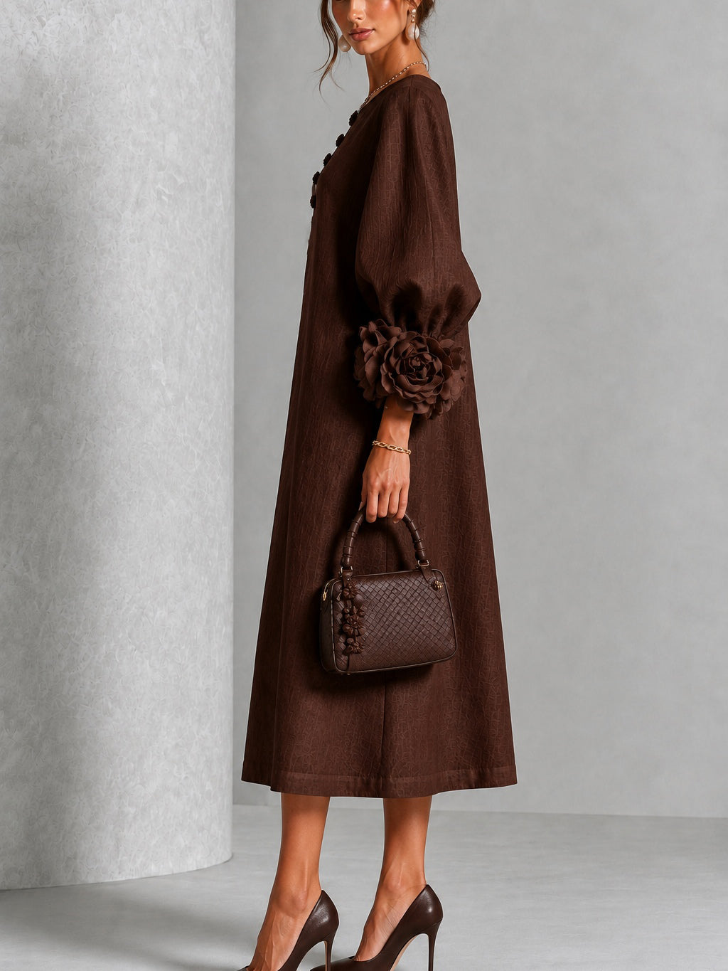 Carla | Vestido Midi con Botones de Flor y Mangas Abullonadas