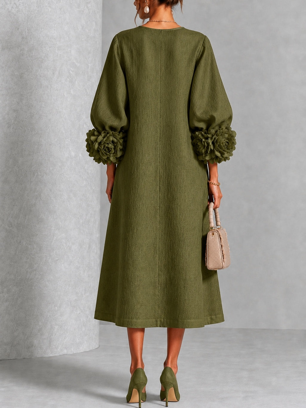 Carla | Vestido Midi con Botones de Flor y Mangas Abullonadas