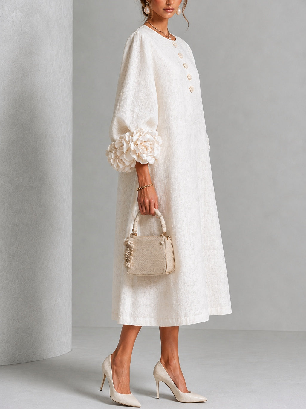 Carla | Vestido Midi con Botones de Flor y Mangas Abullonadas
