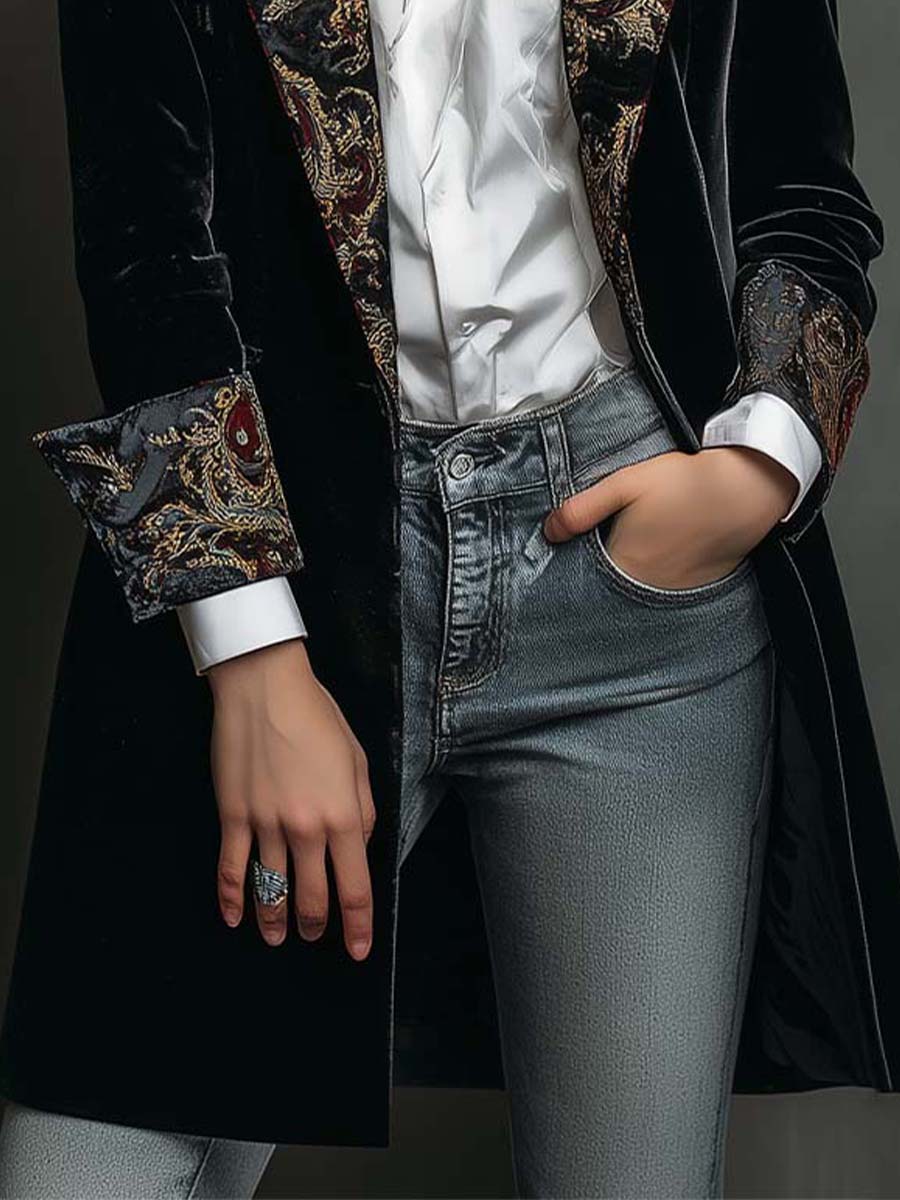 Leontina | Blazer Entallado con Estampado Barroco Negro