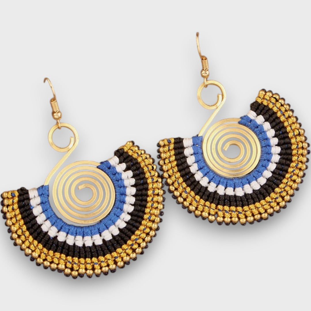 Isalda – Pendientes Vintage con Madera y Perlas
