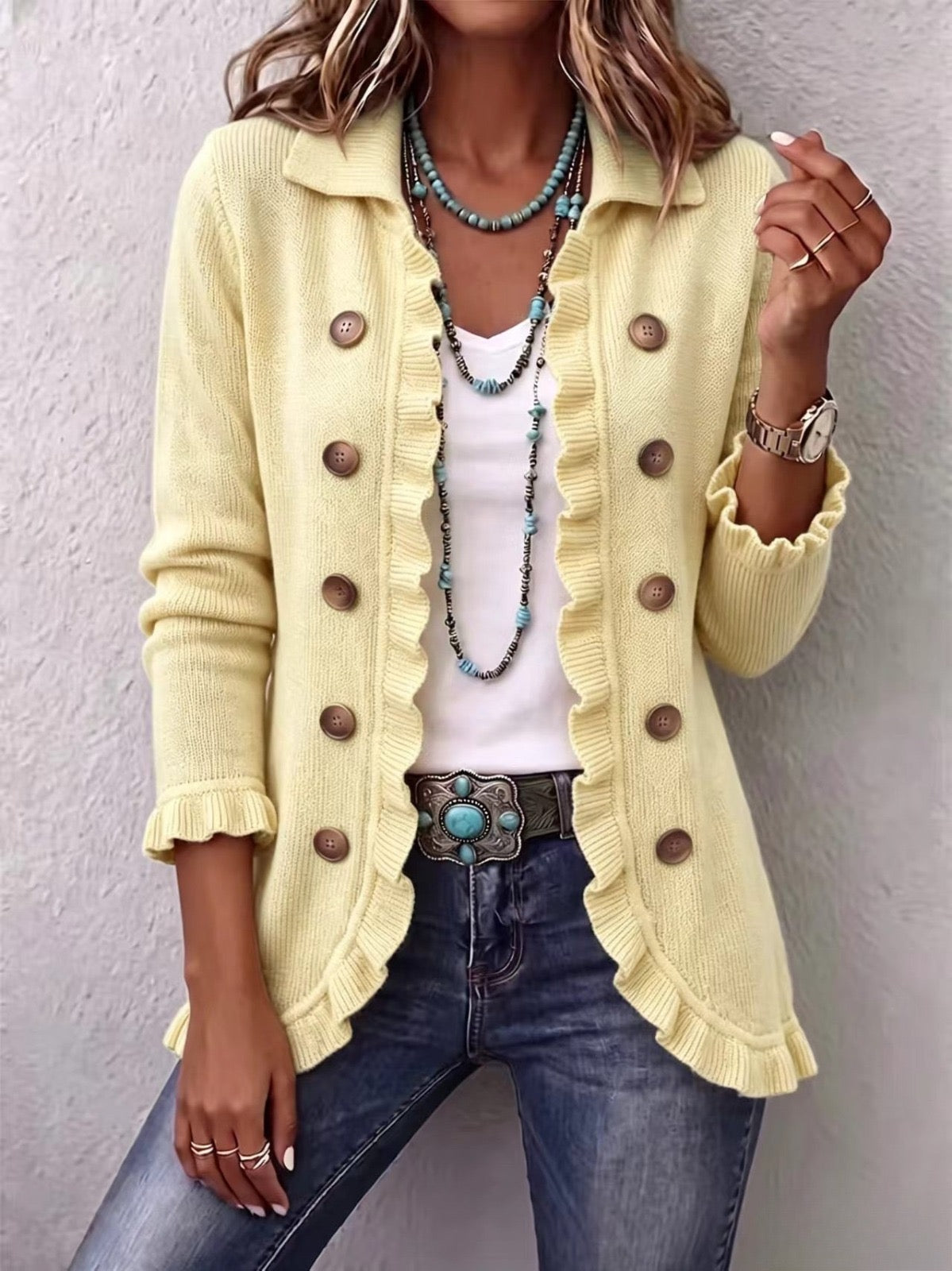 Gracia | Chaqueta de Punto Color Crema con Volantes