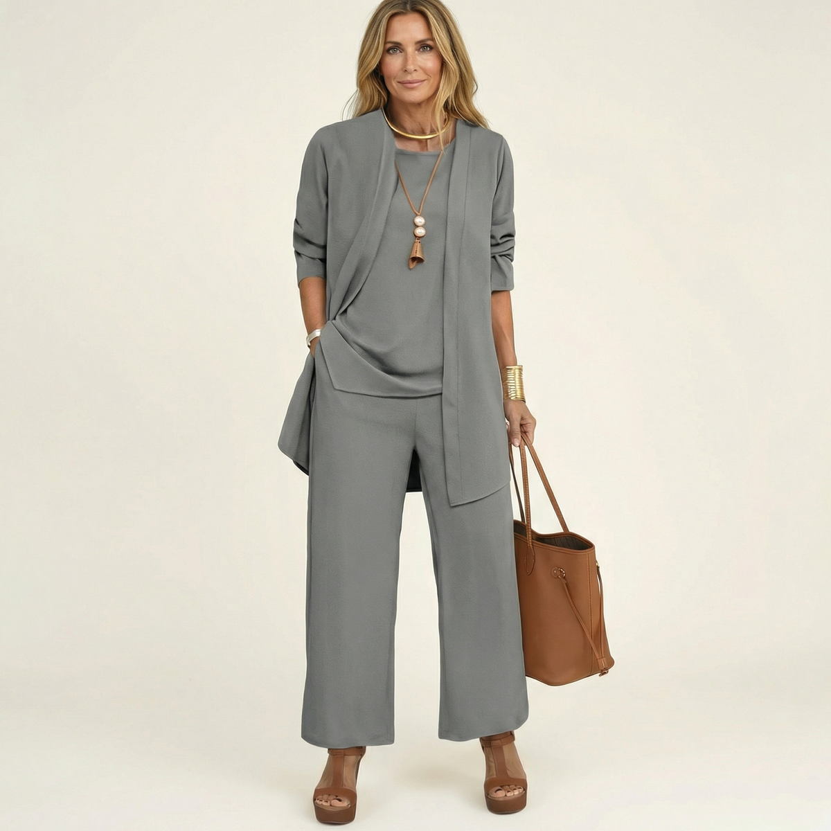 Beatriz | Conjunto Minimalista de Tres Piezas