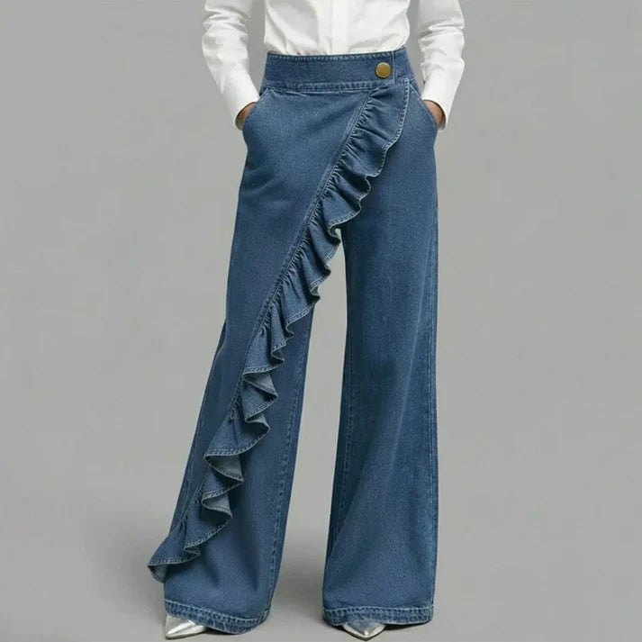 Violeta - Pantalones vaqueros asimétricos con volante y pierna ancha